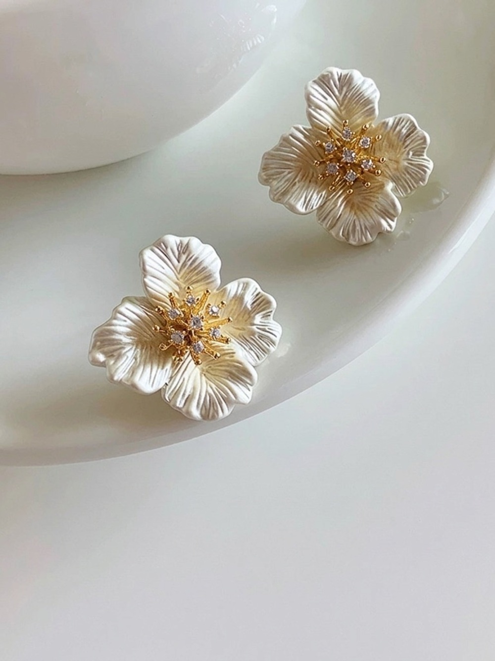 NEW Niche Pearlescent Bloom Studs | S925 Silver Posts